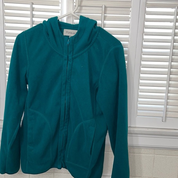 Forever 21 Jackets & Blazers - Forever 21 fleece zip up hoodie 2 pockets white teal
